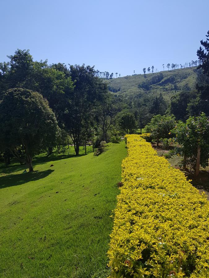 Pousada Recanto Dos Beija Flores Monte Alegre do Sul Exterior photo